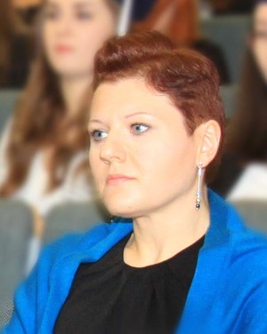 dr Iwona Oleniuch